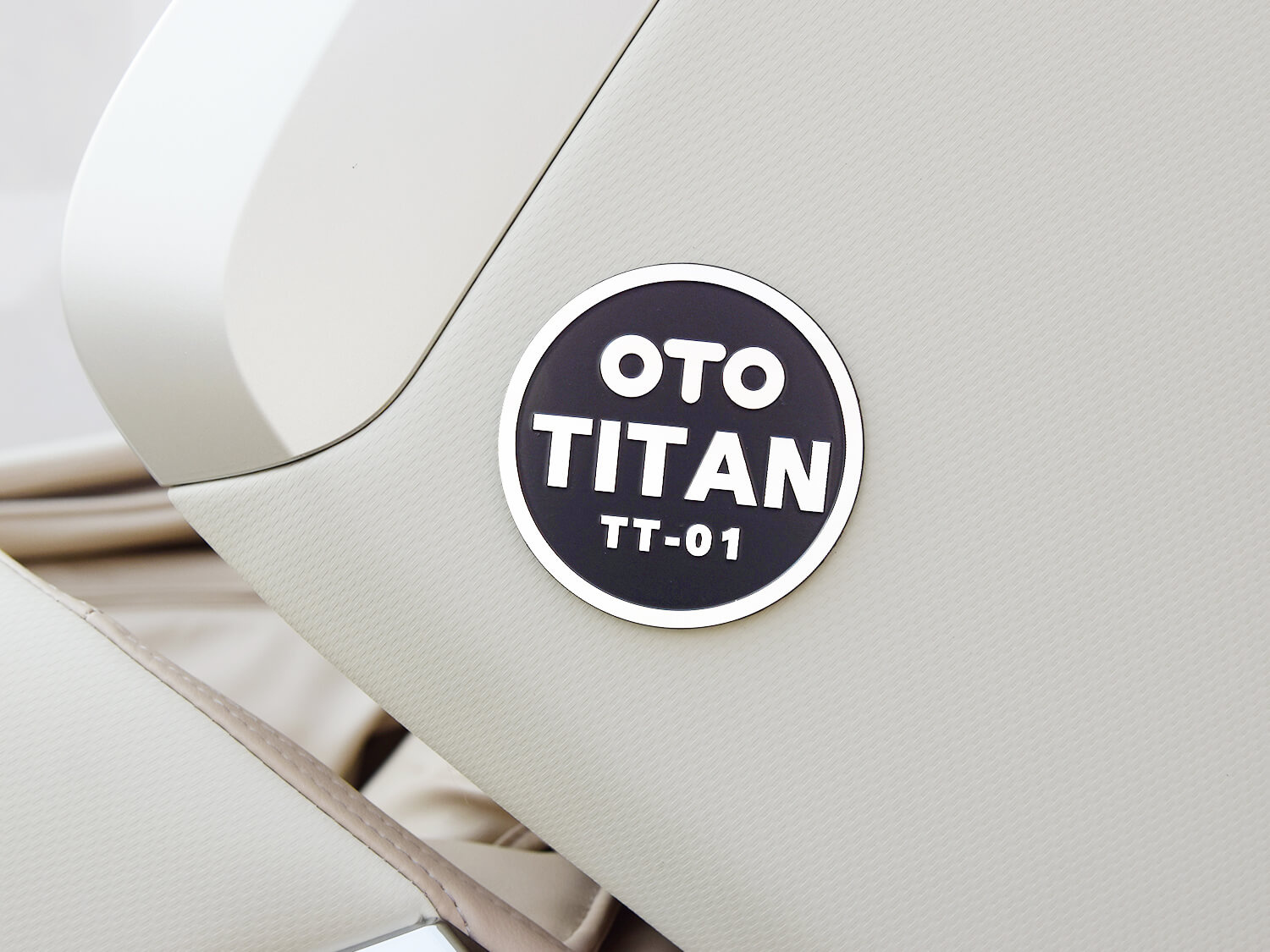 OTO Titan TT-01 Beige ru С массажем ног